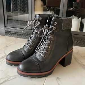 Naturalizer Callie booties size 7.5. Waterproof. leather.